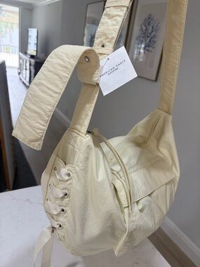 American Eagle Outfitters Pale Cream Quilted Shoulder Bag Large NWT